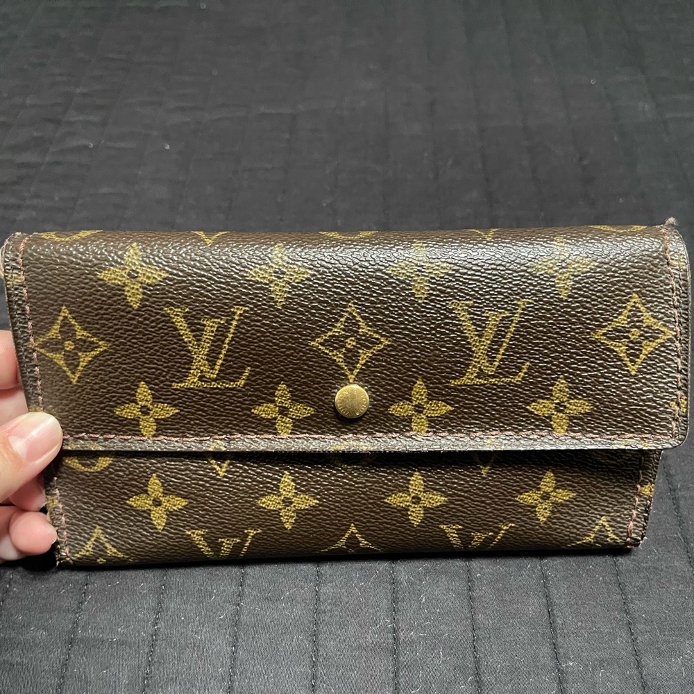 Authentic Louis Vuitton wallet